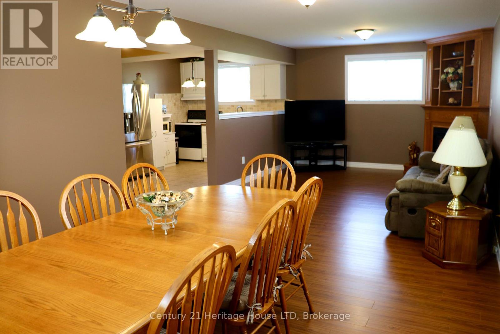 8292 FEREN DRIVE S - 38