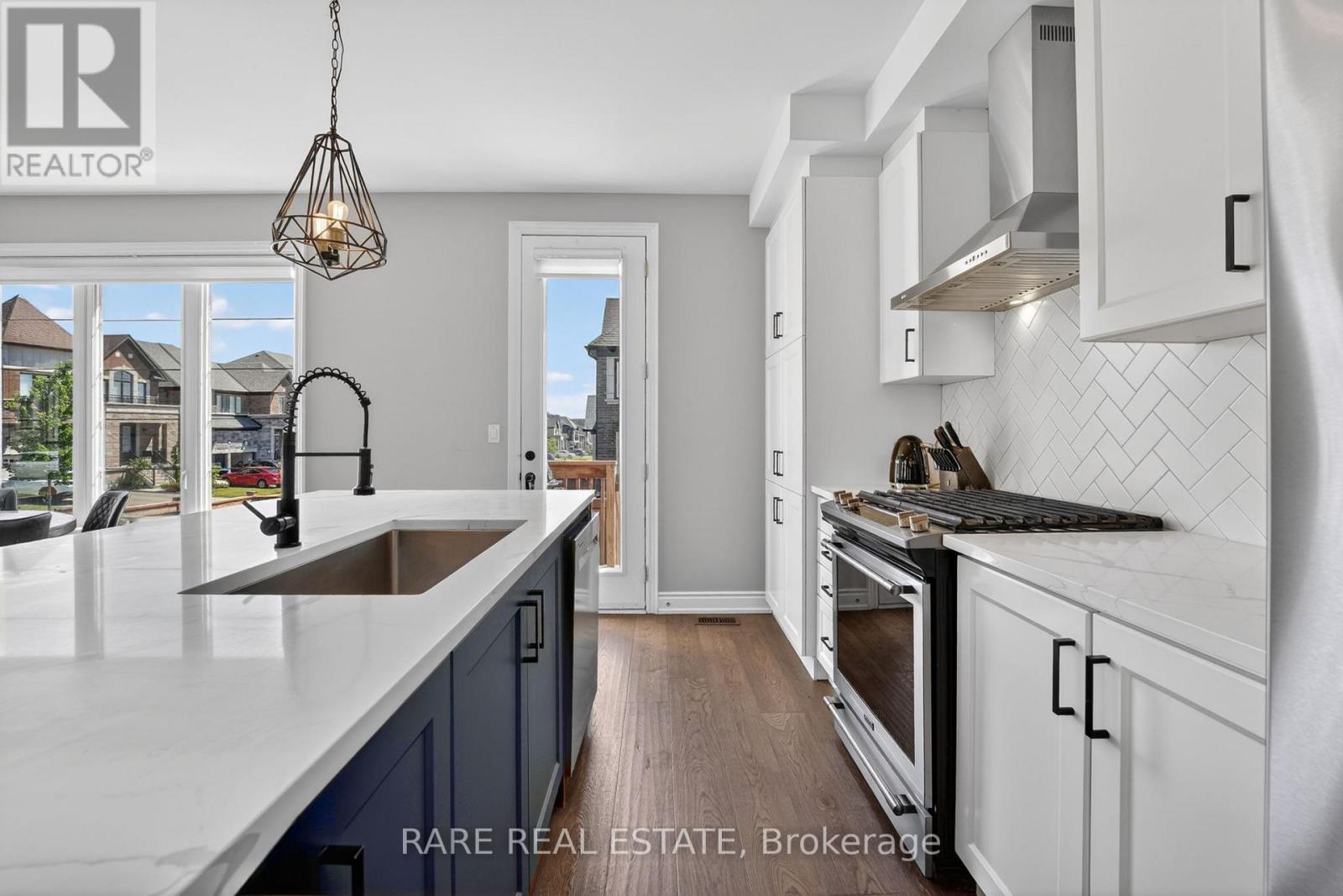 2141 WILSON STREET - 17