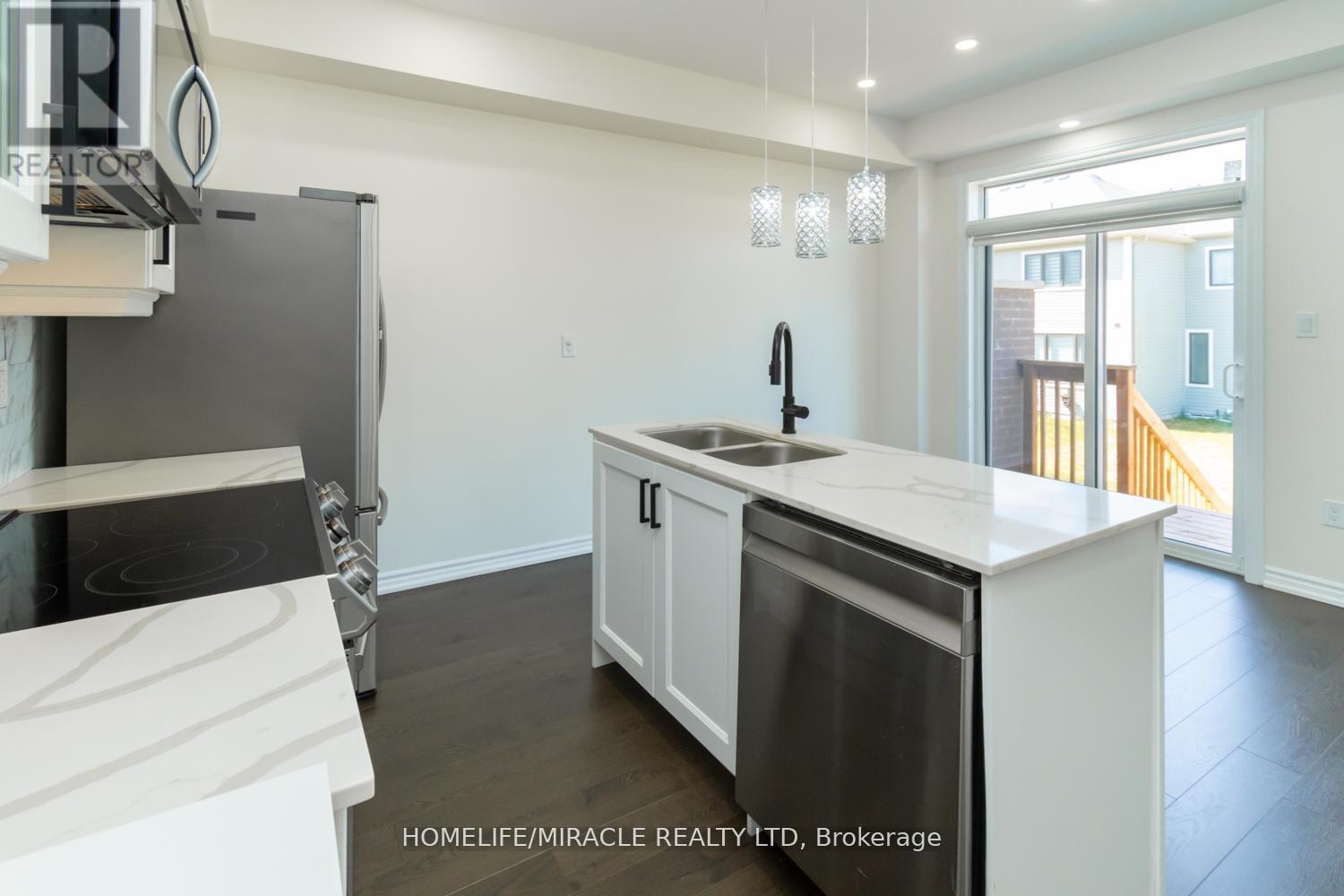 34 VALLEYBROOK ROAD - 14