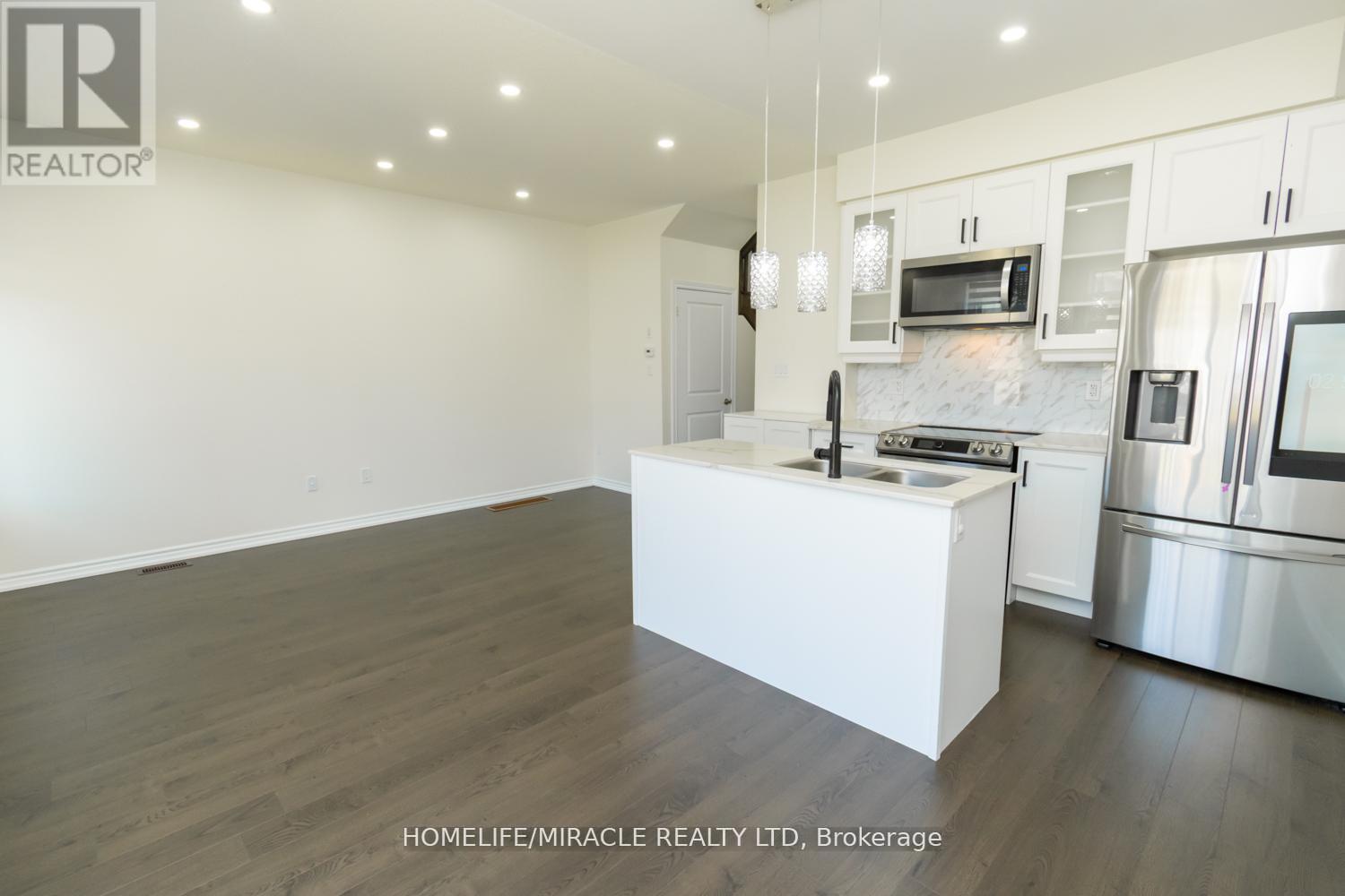 34 VALLEYBROOK ROAD - 18