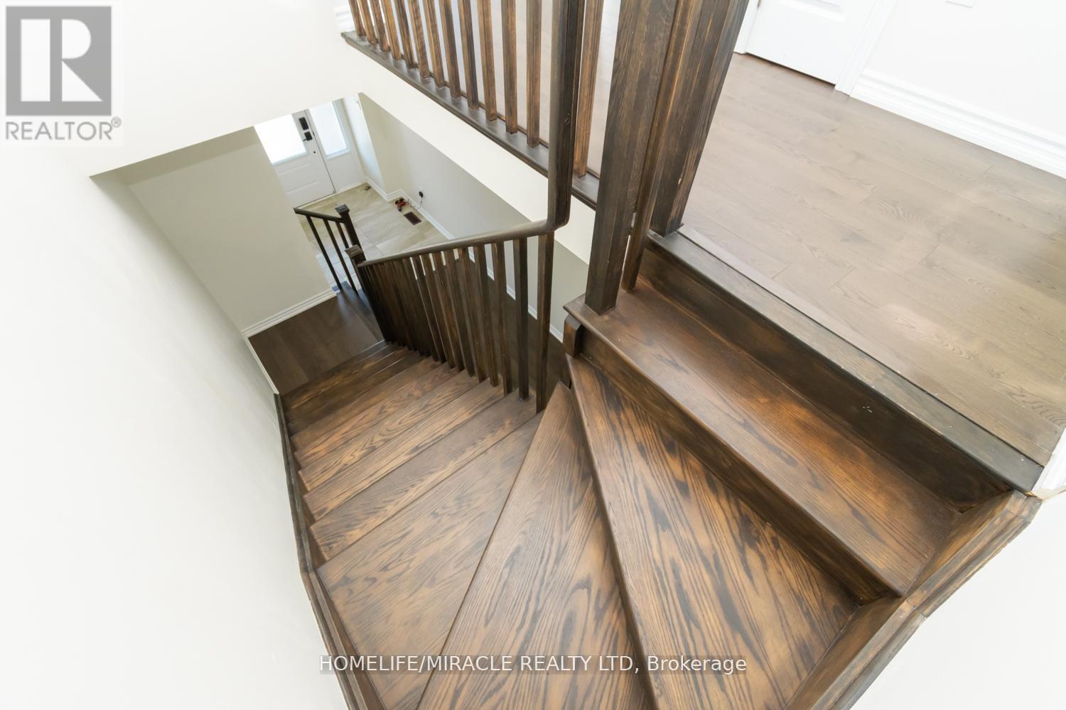 34 VALLEYBROOK ROAD - 20