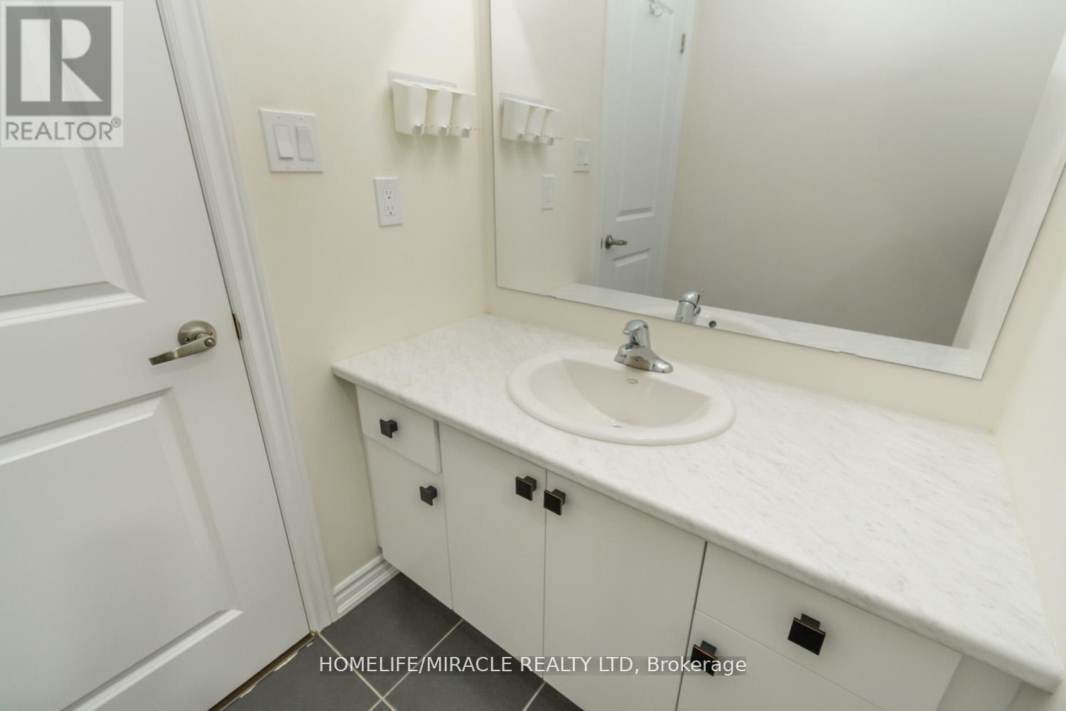 34 VALLEYBROOK ROAD - 37