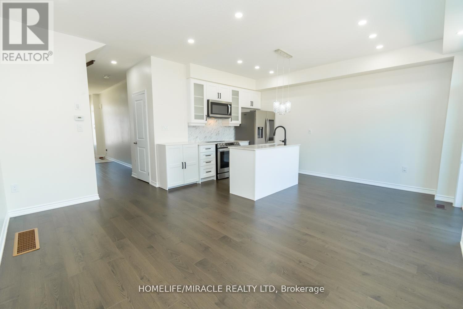 34 VALLEYBROOK ROAD - 9