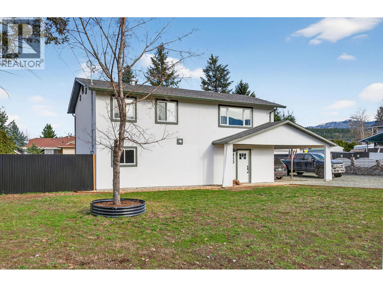 439 ORIOLE Way - 2