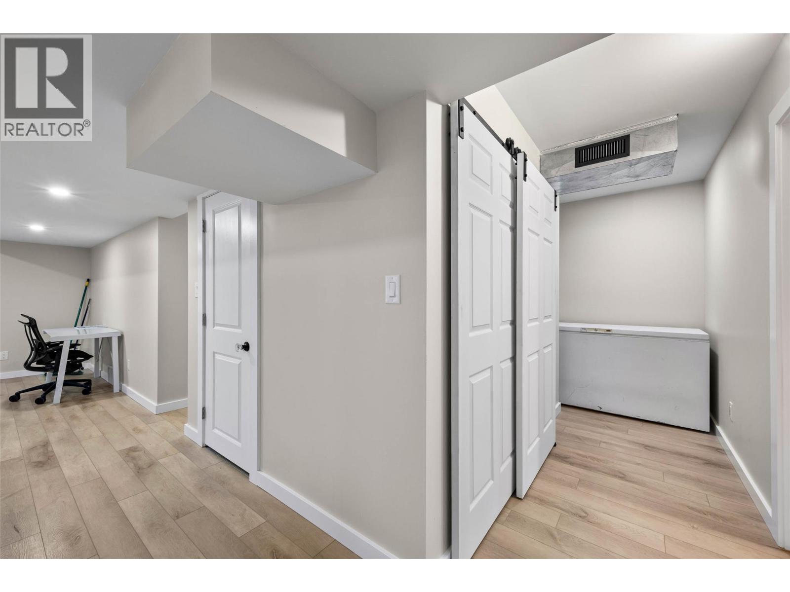 439 ORIOLE Way - 23