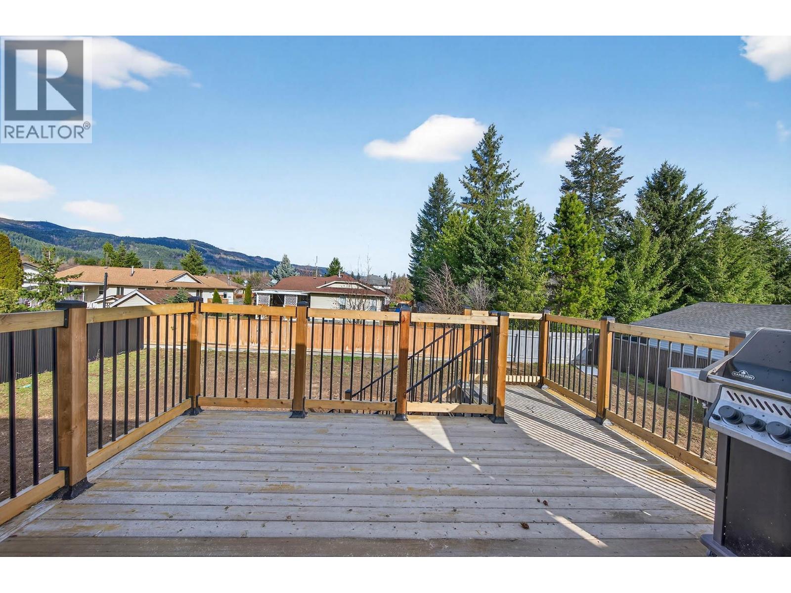 439 ORIOLE Way - 26
