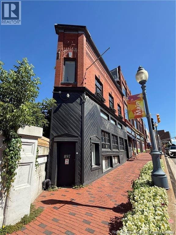 897-901 Main