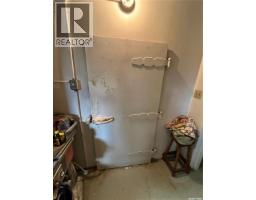 108 1st Avenue, Lintlaw, SK S0A2H0 Photo 8
