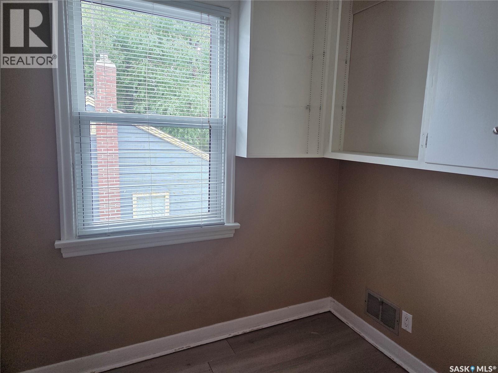420 Cumberland AVENUE S - 24
