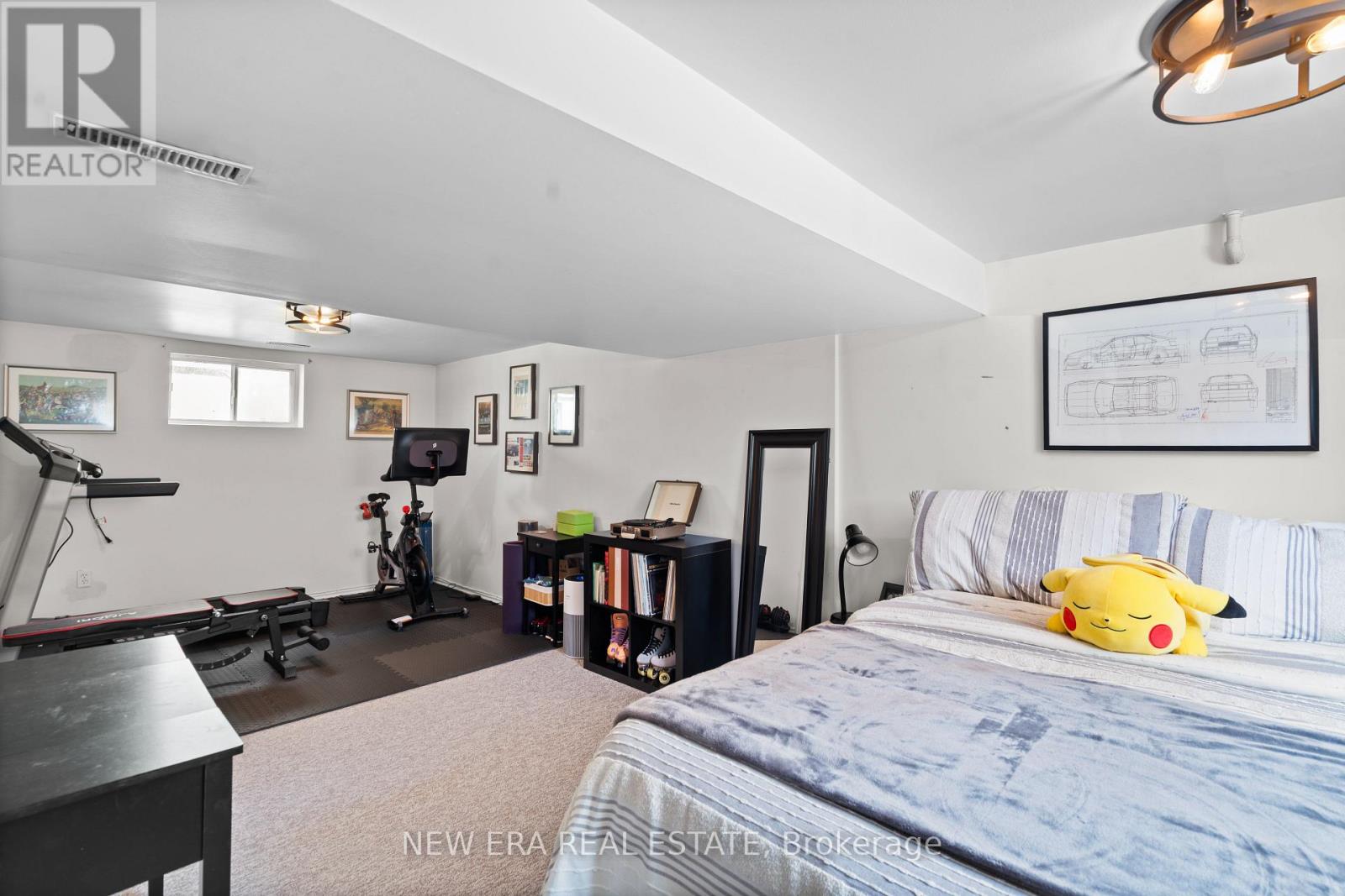 91 HADRIAN DRIVE - 24