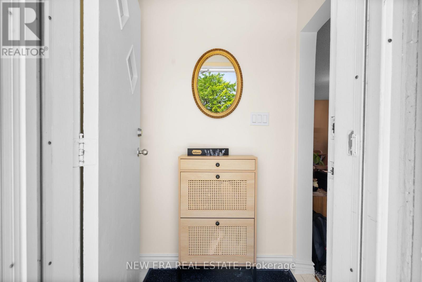 91 HADRIAN DRIVE - 28