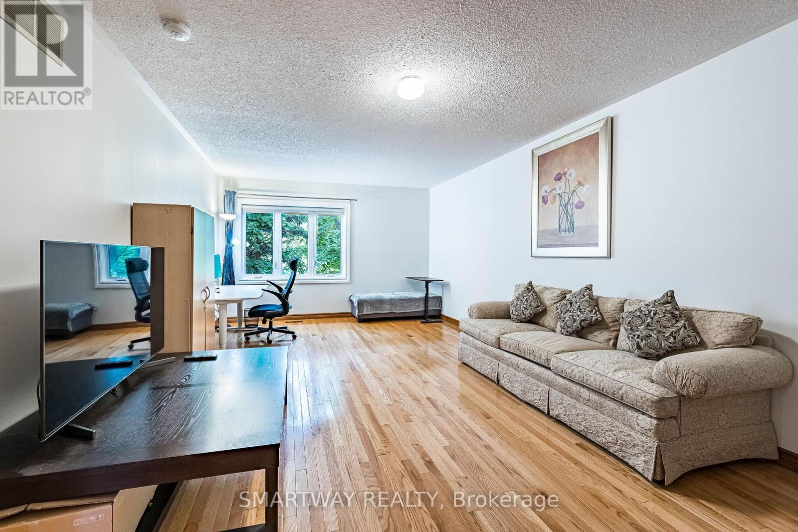 4522 BADMINTON DRIVE - Image 19