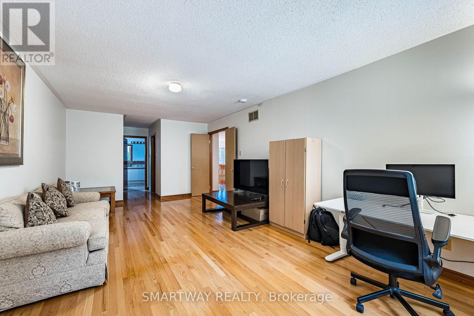 4522 BADMINTON DRIVE - Image 20