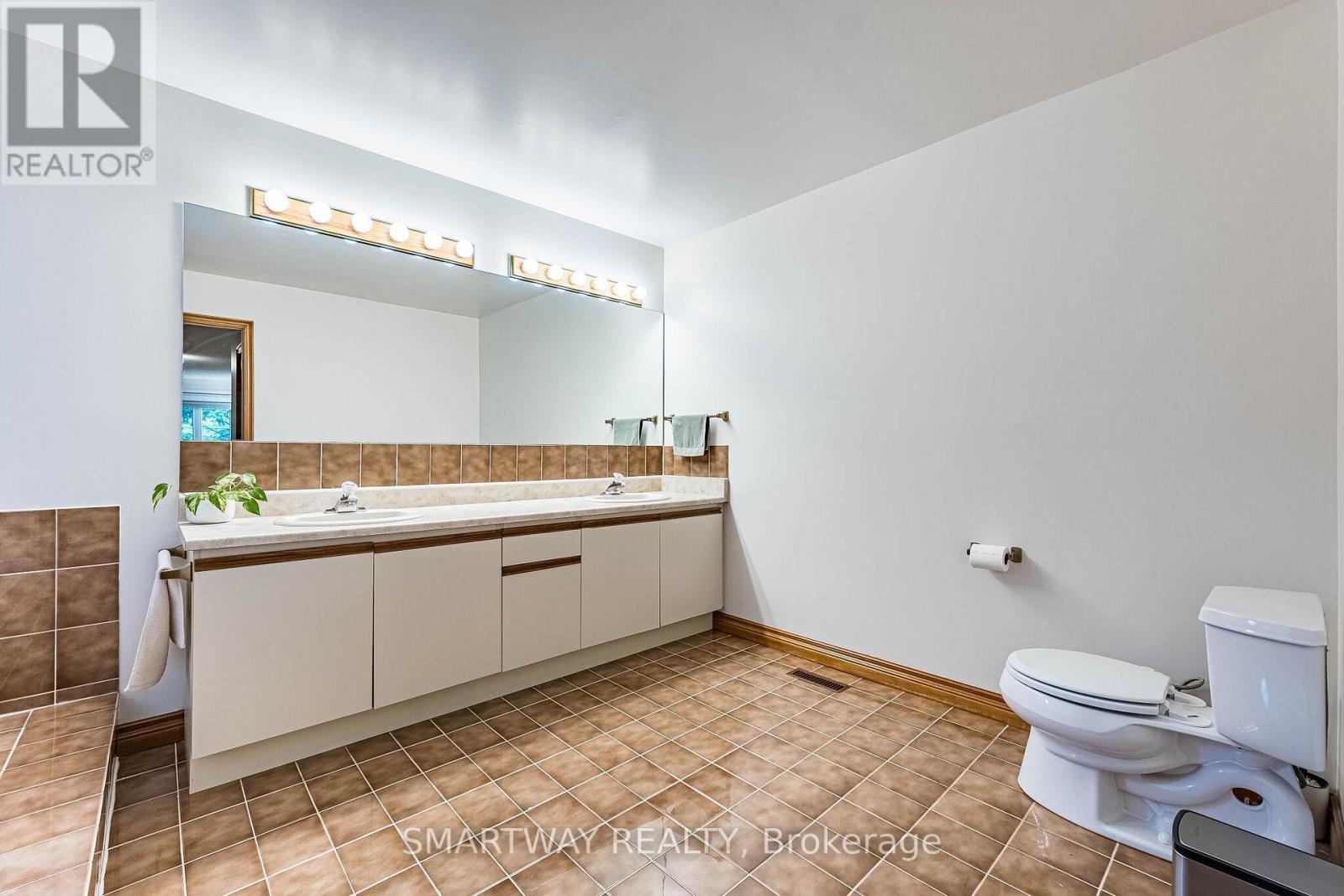 4522 BADMINTON DRIVE - Image 21