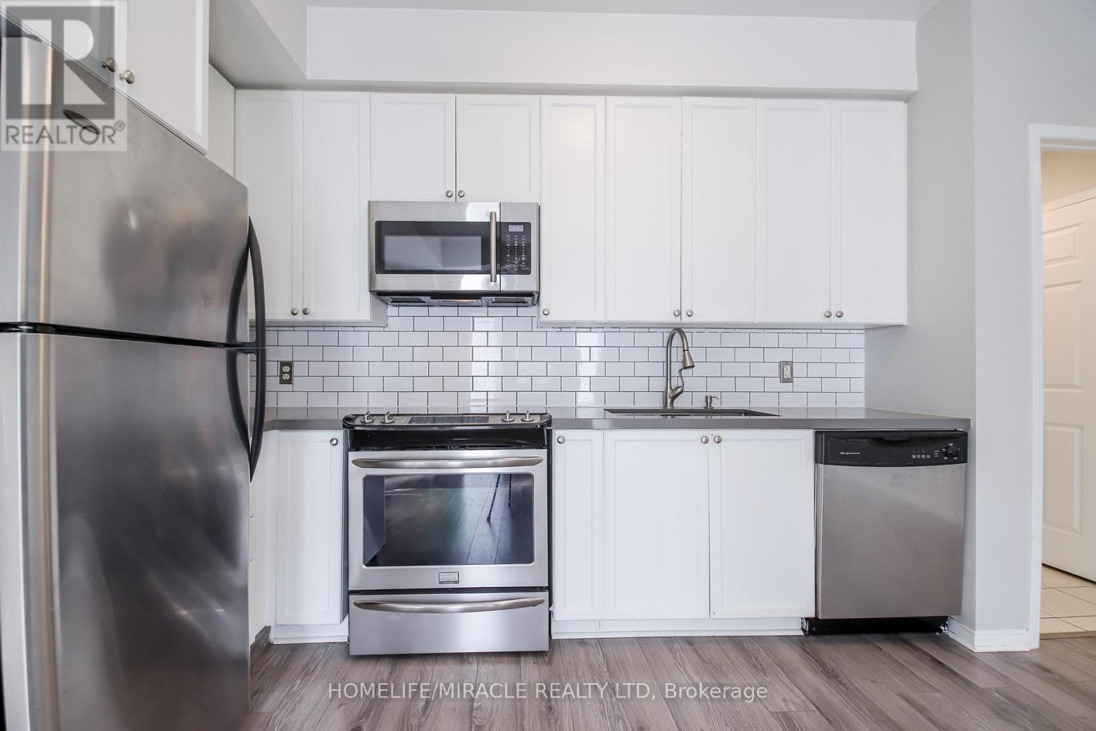 #62 3056 EGLINTON AVENUE W - 11