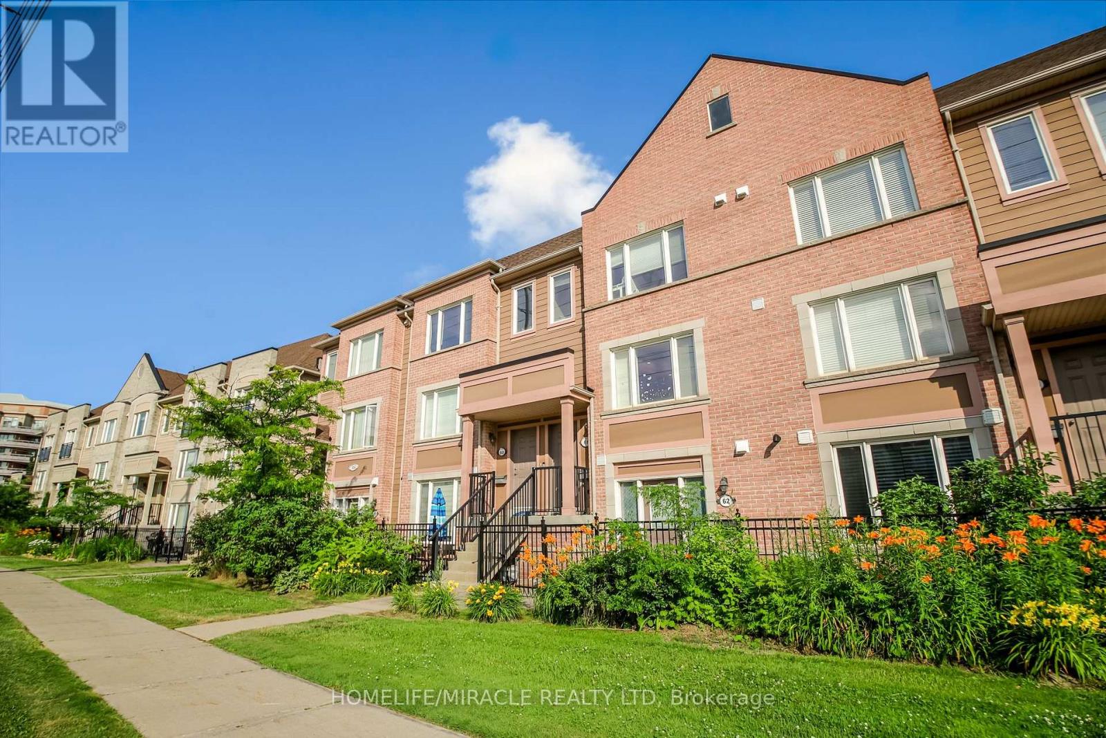 #62 3056 EGLINTON AVENUE W - 3