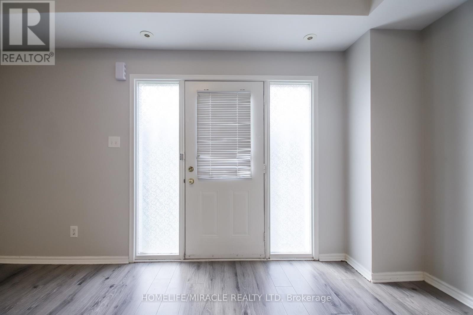 #62 3056 EGLINTON AVENUE W - 5