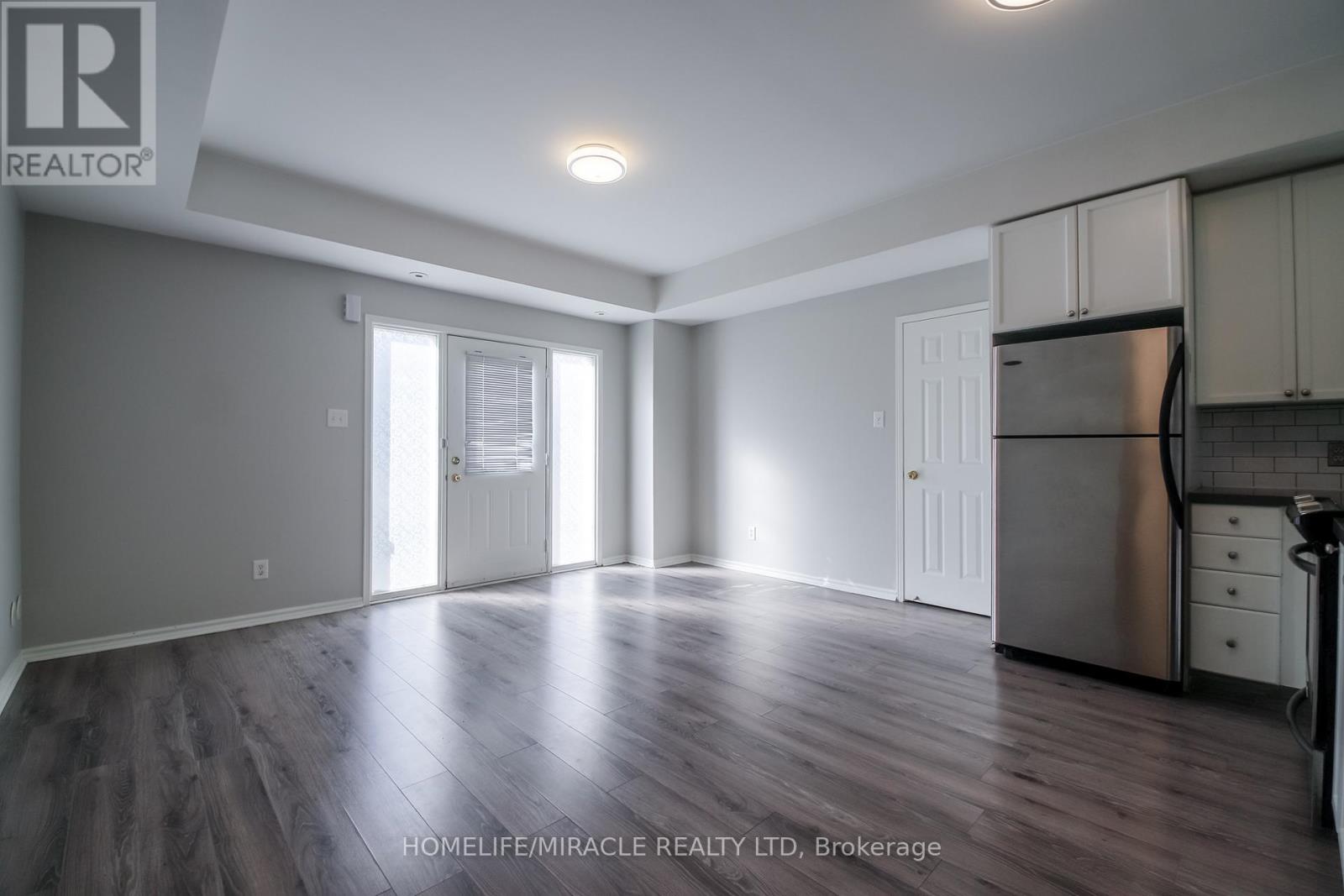 #62 3056 EGLINTON AVENUE W - 9