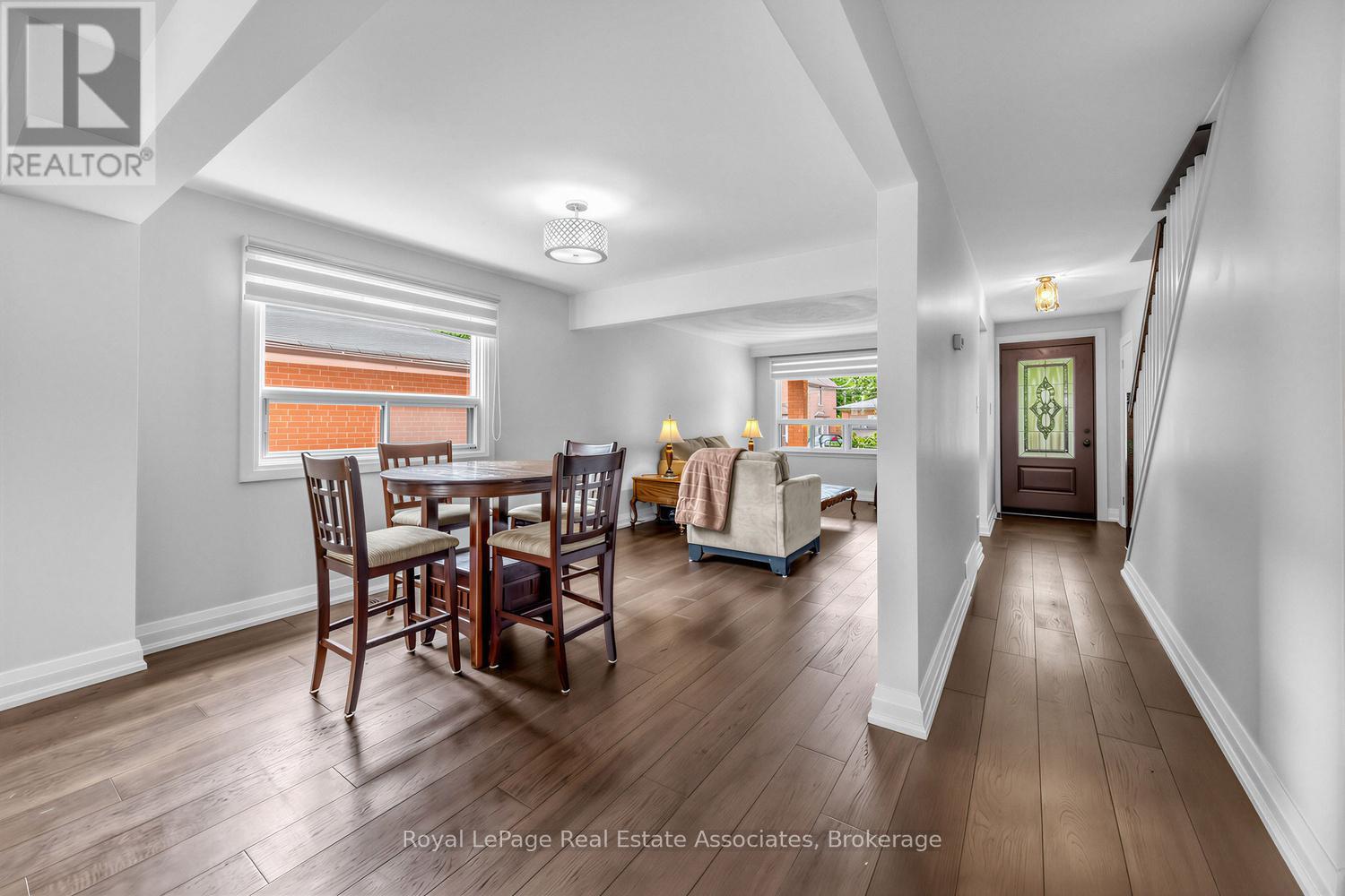 256 JOHN STREET - 14