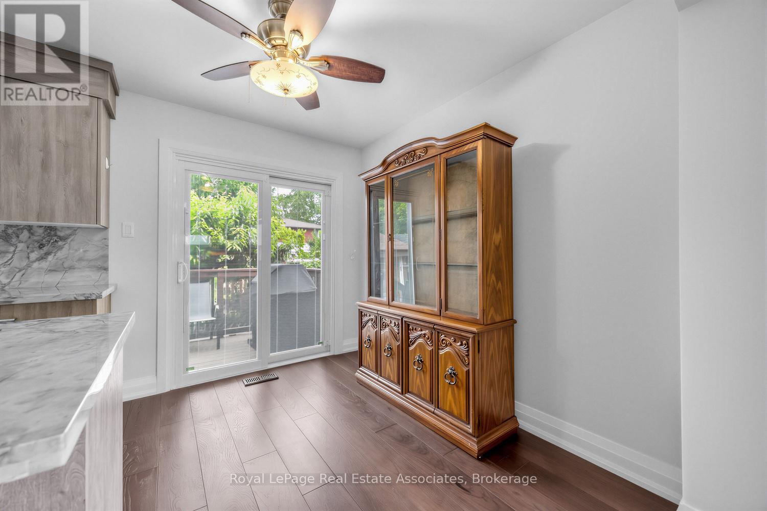 256 JOHN STREET - 17