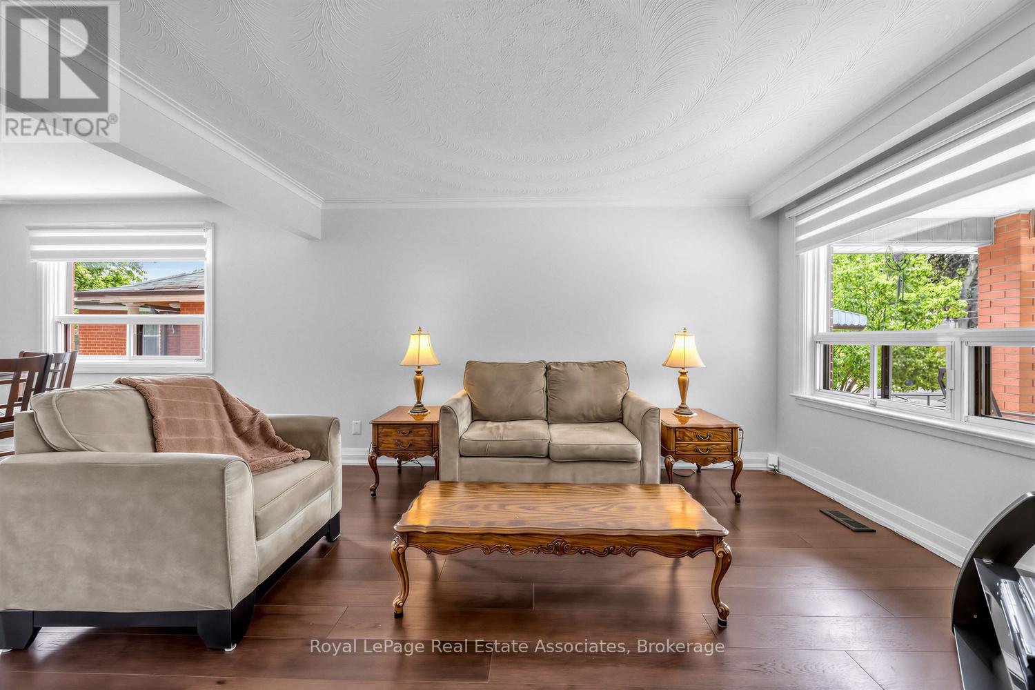 256 JOHN STREET - 4