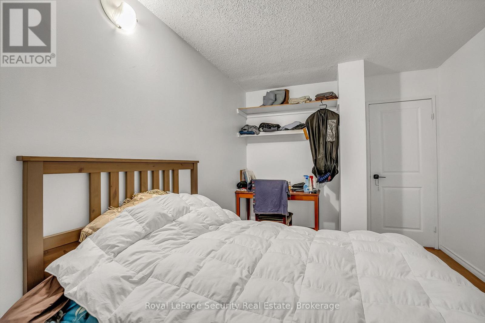 #1207 10 MARTHA EATON WAY - 25