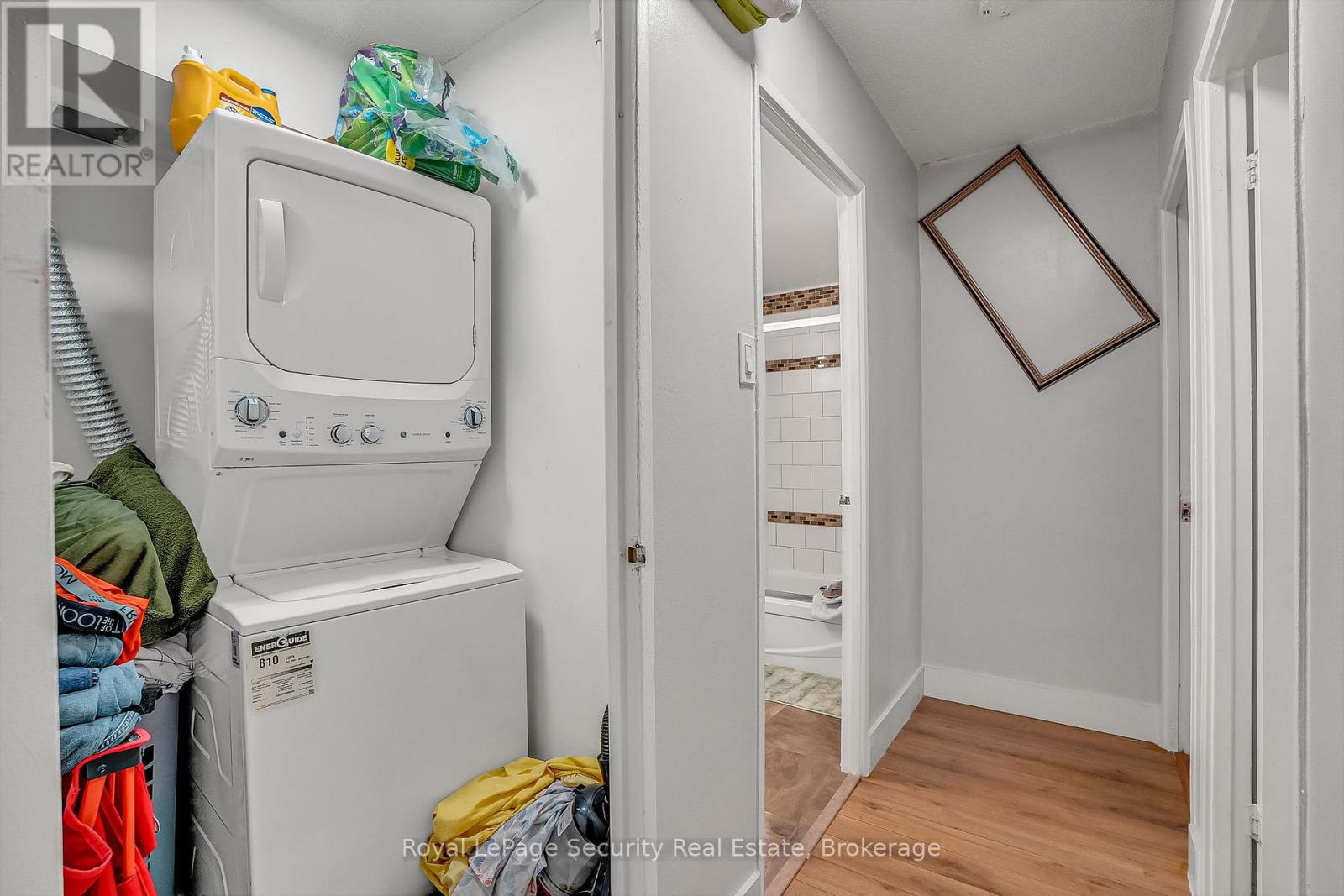 #1207 10 MARTHA EATON WAY - 28