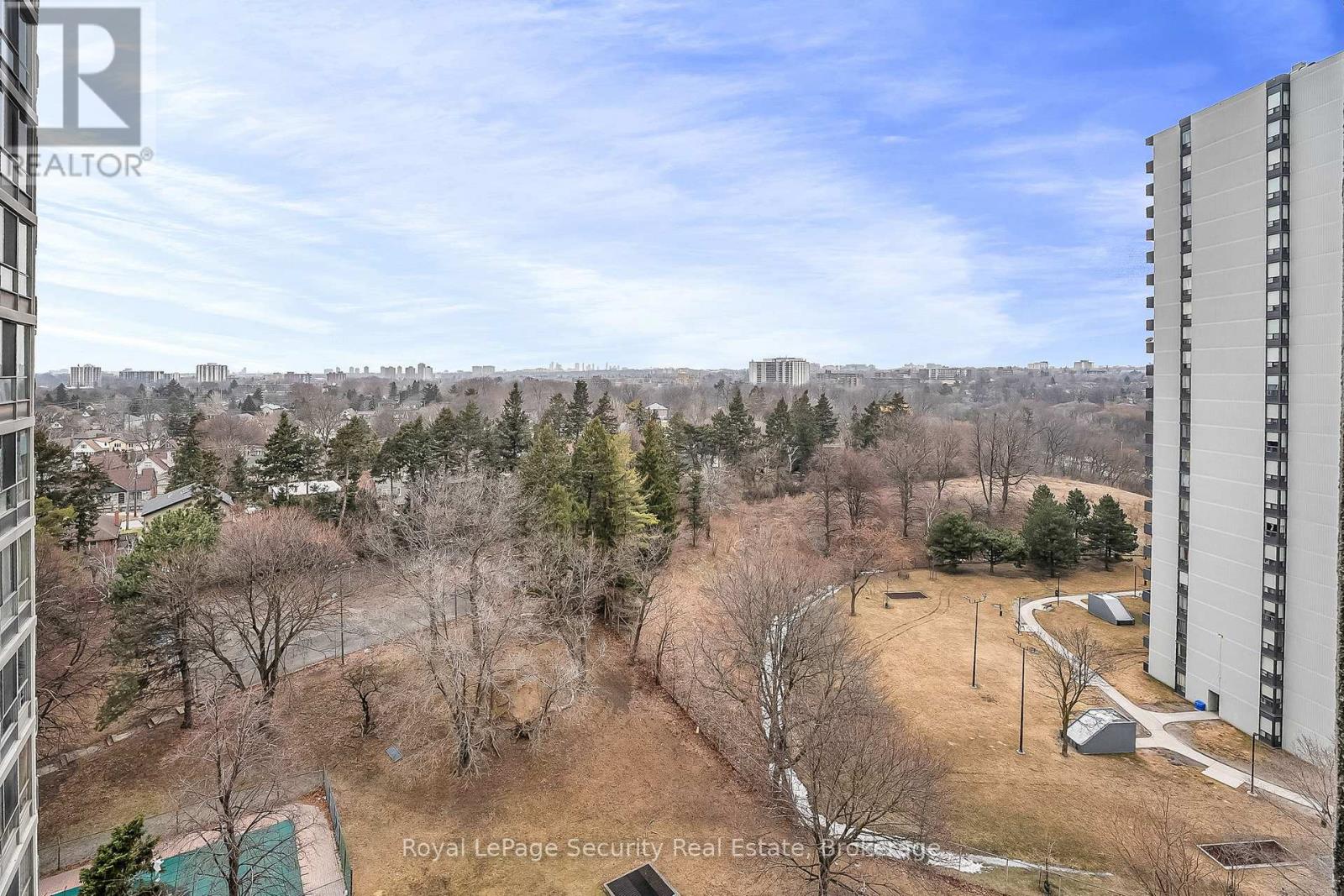#1207 10 MARTHA EATON WAY - 29