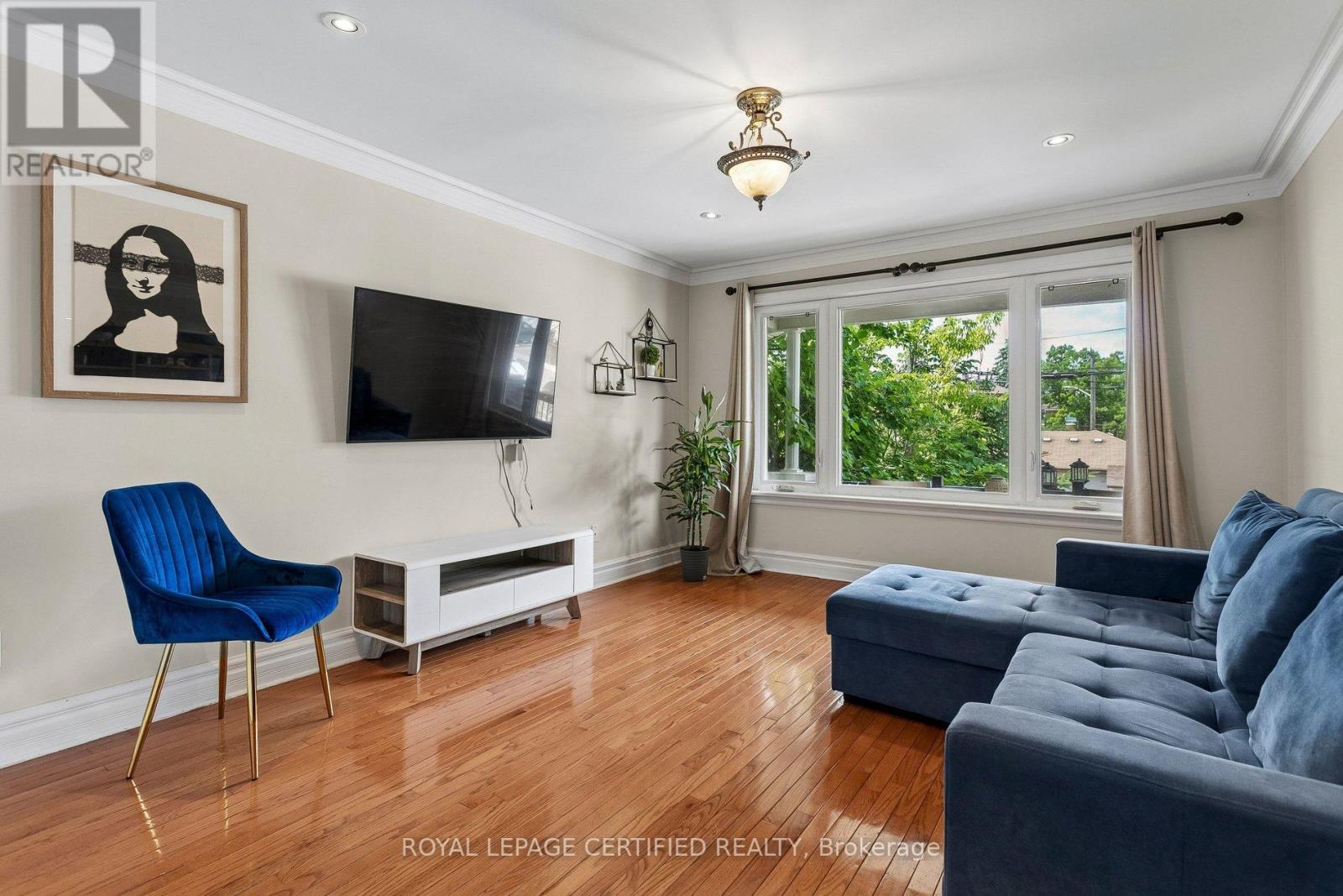 33 DONALD AVENUE - 11