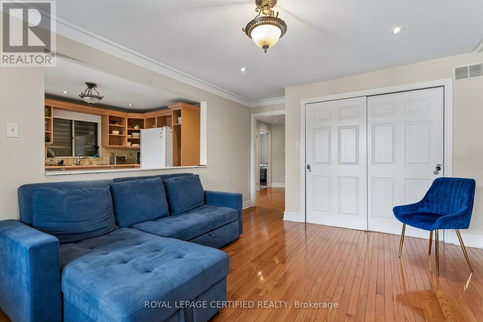 33 DONALD AVENUE - 13