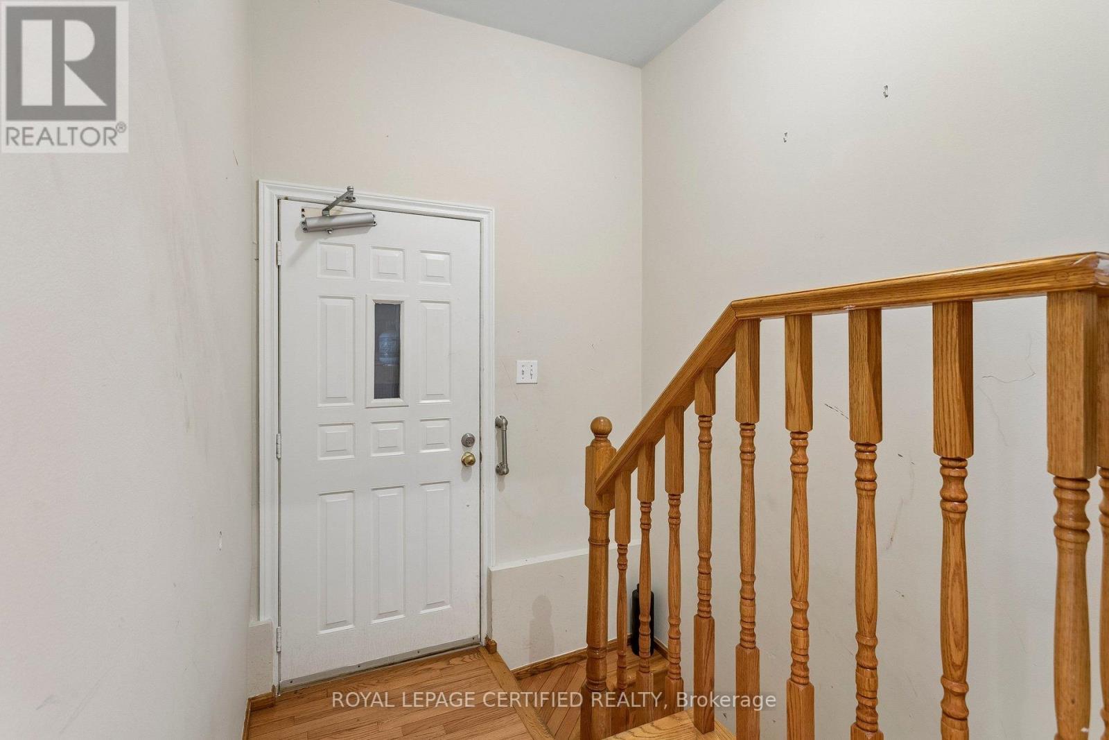 33 DONALD AVENUE - 20