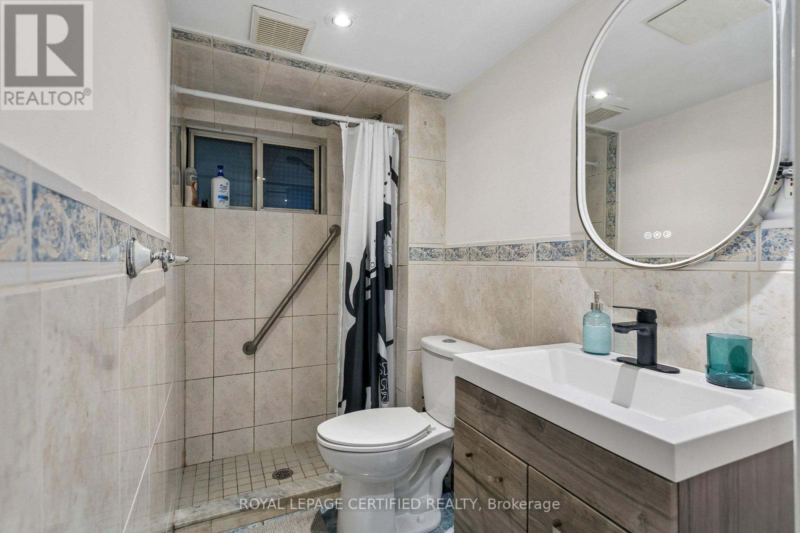 33 DONALD AVENUE - 31