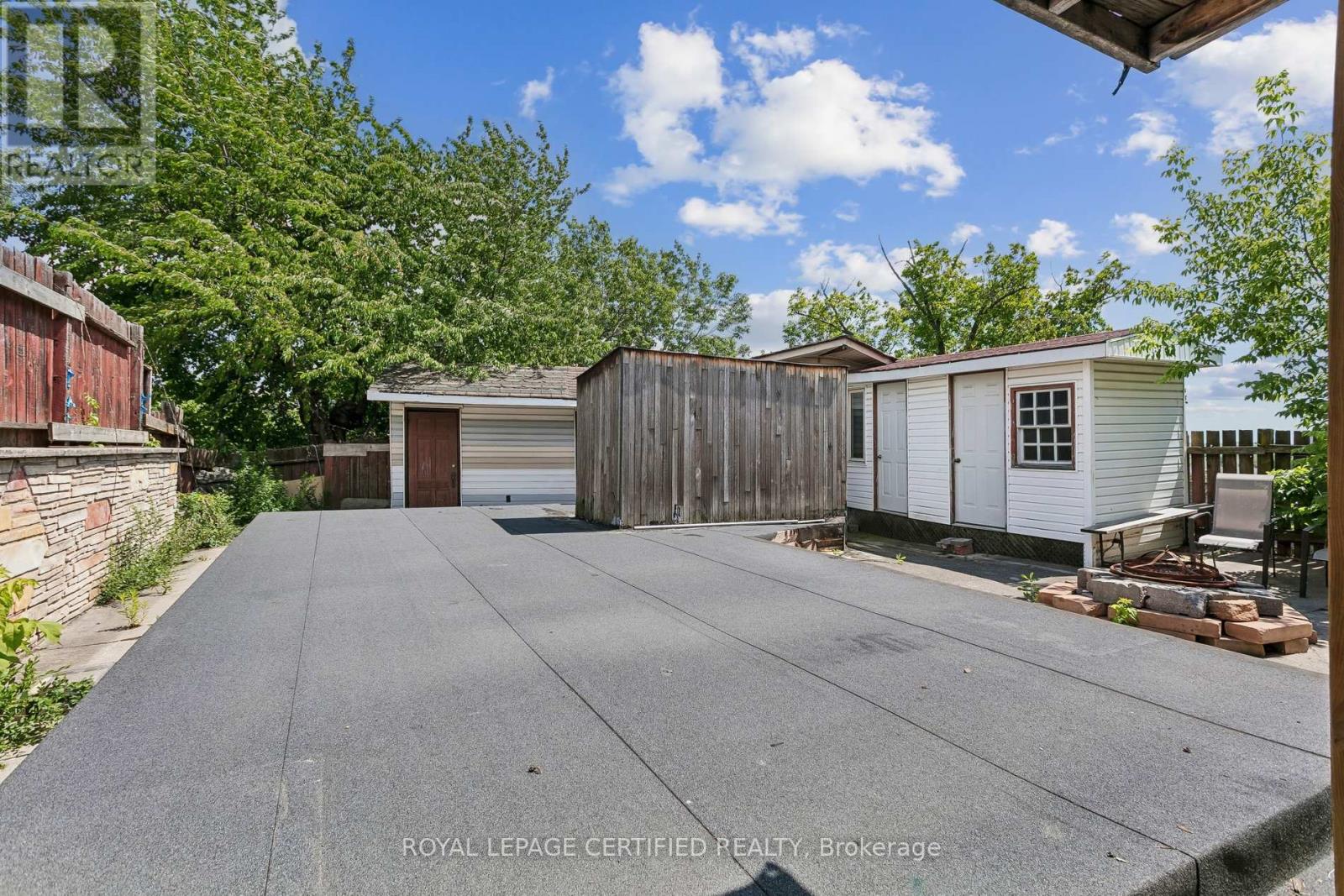 33 DONALD AVENUE - 33