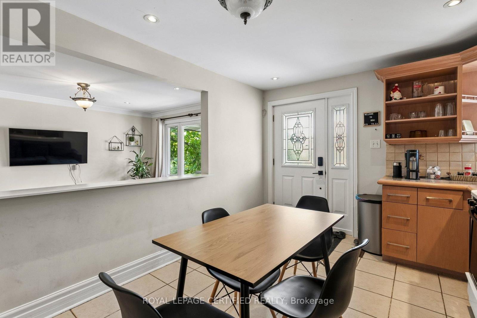 33 DONALD AVENUE - 8