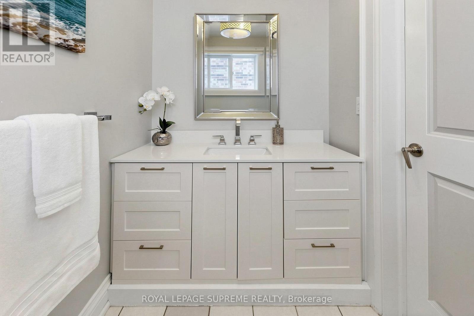 46 CHISWICK AVENUE - 24