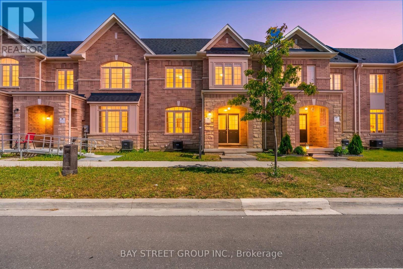 221 CLOCKWORK DRIVE - 1