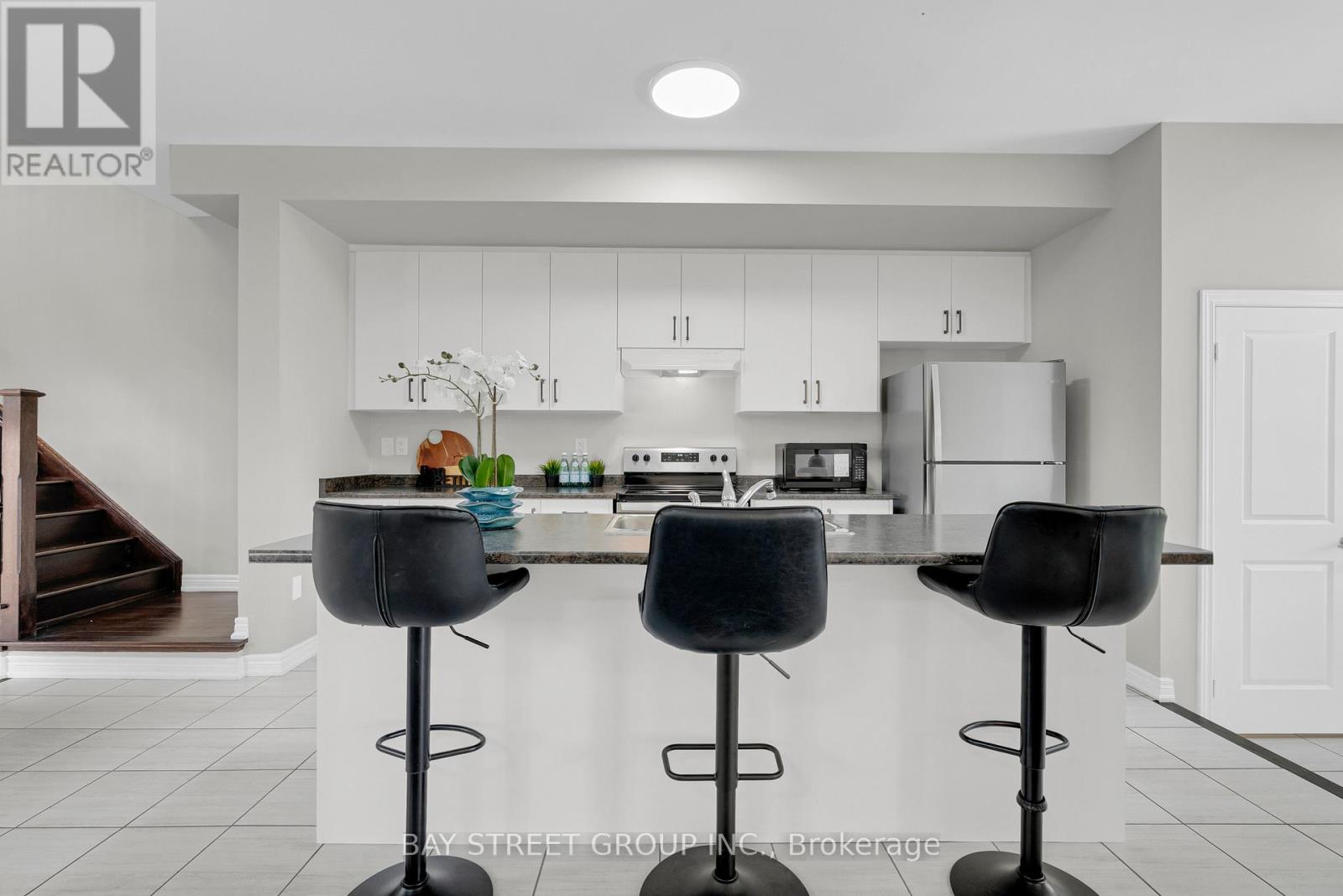221 CLOCKWORK DRIVE - 10