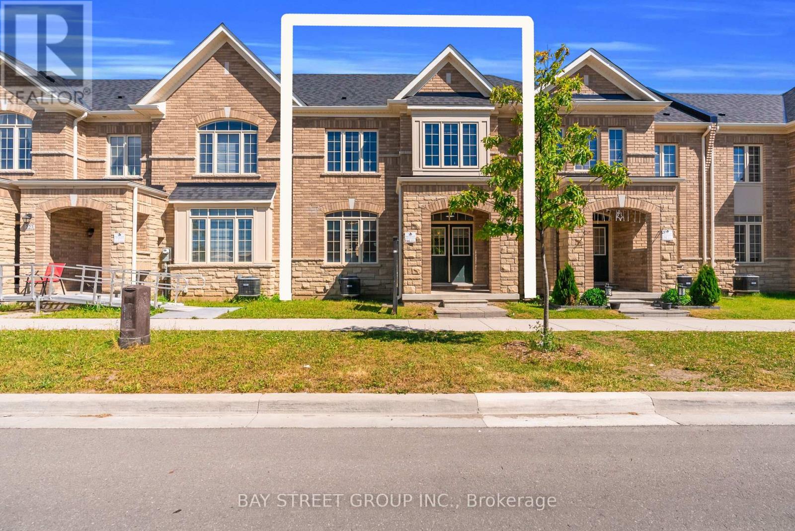 221 CLOCKWORK DRIVE - 43