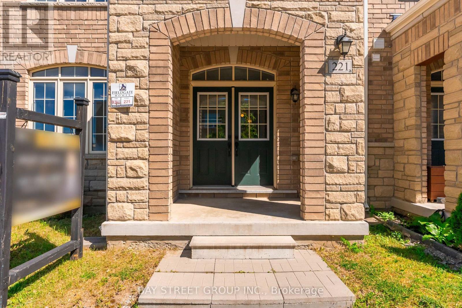 221 CLOCKWORK DRIVE - 44