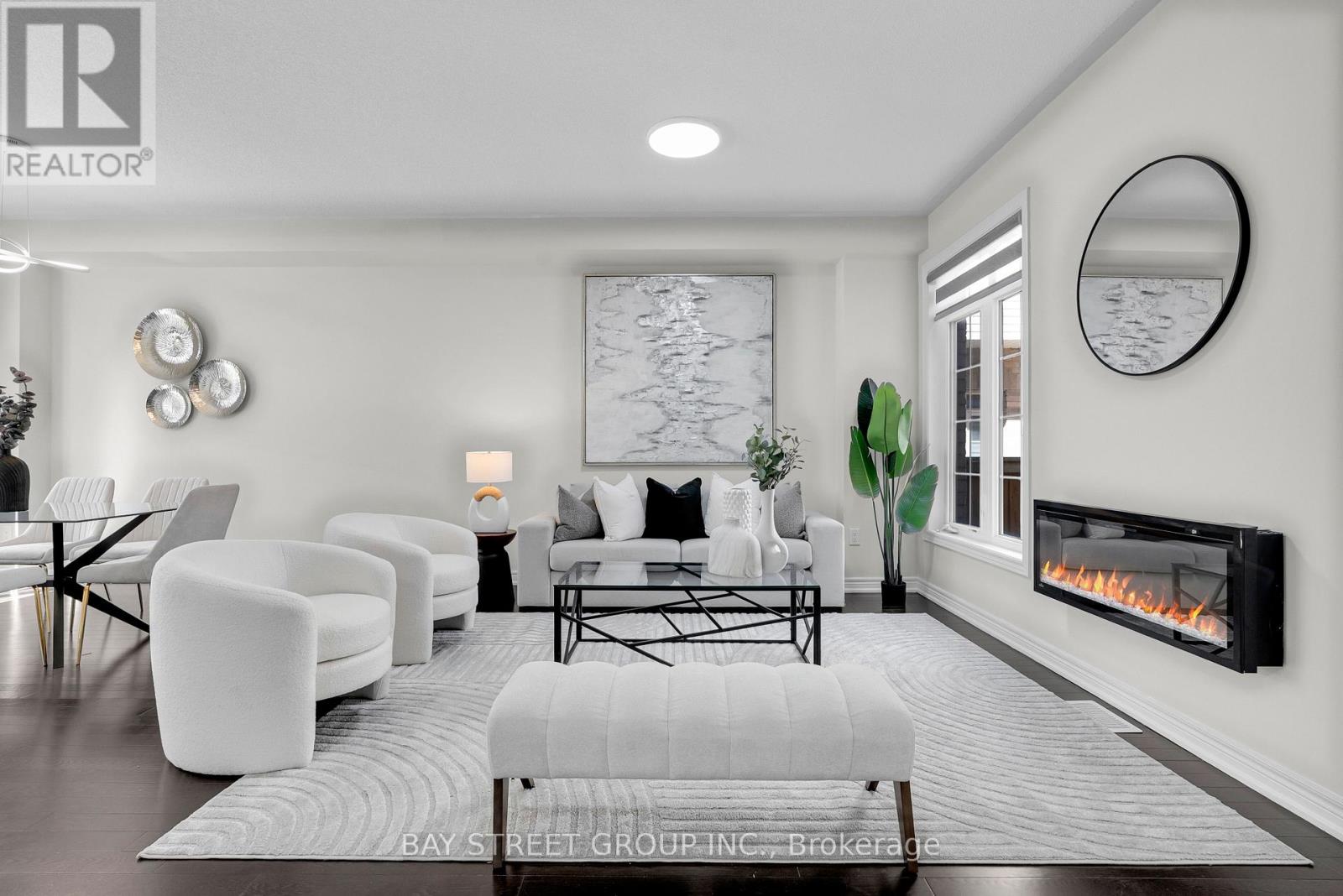 221 CLOCKWORK DRIVE - 7