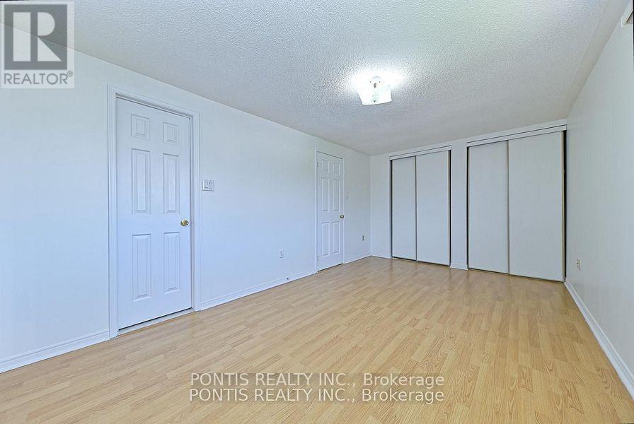 198 MOFFATT AVENUE - 19