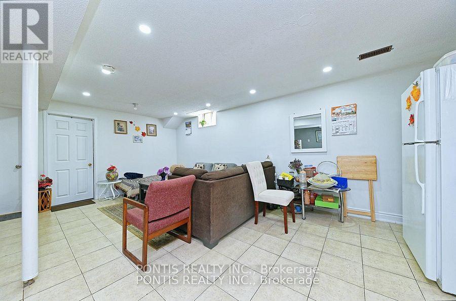 198 MOFFATT AVENUE - 27