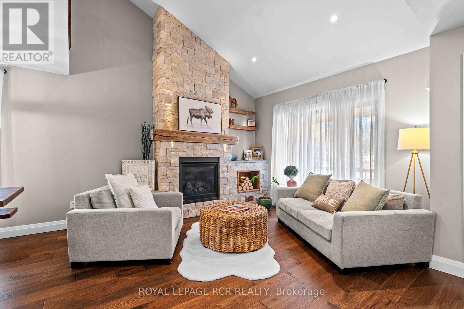118 OAK RIDGE DRIVE - Image 6