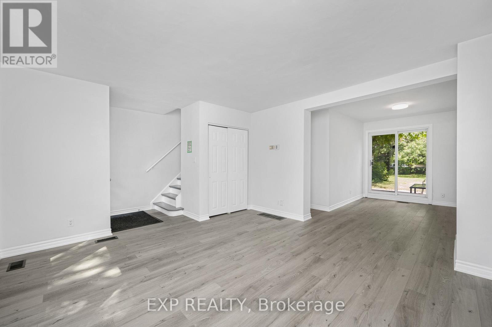 132 HESLOP ROAD - 12