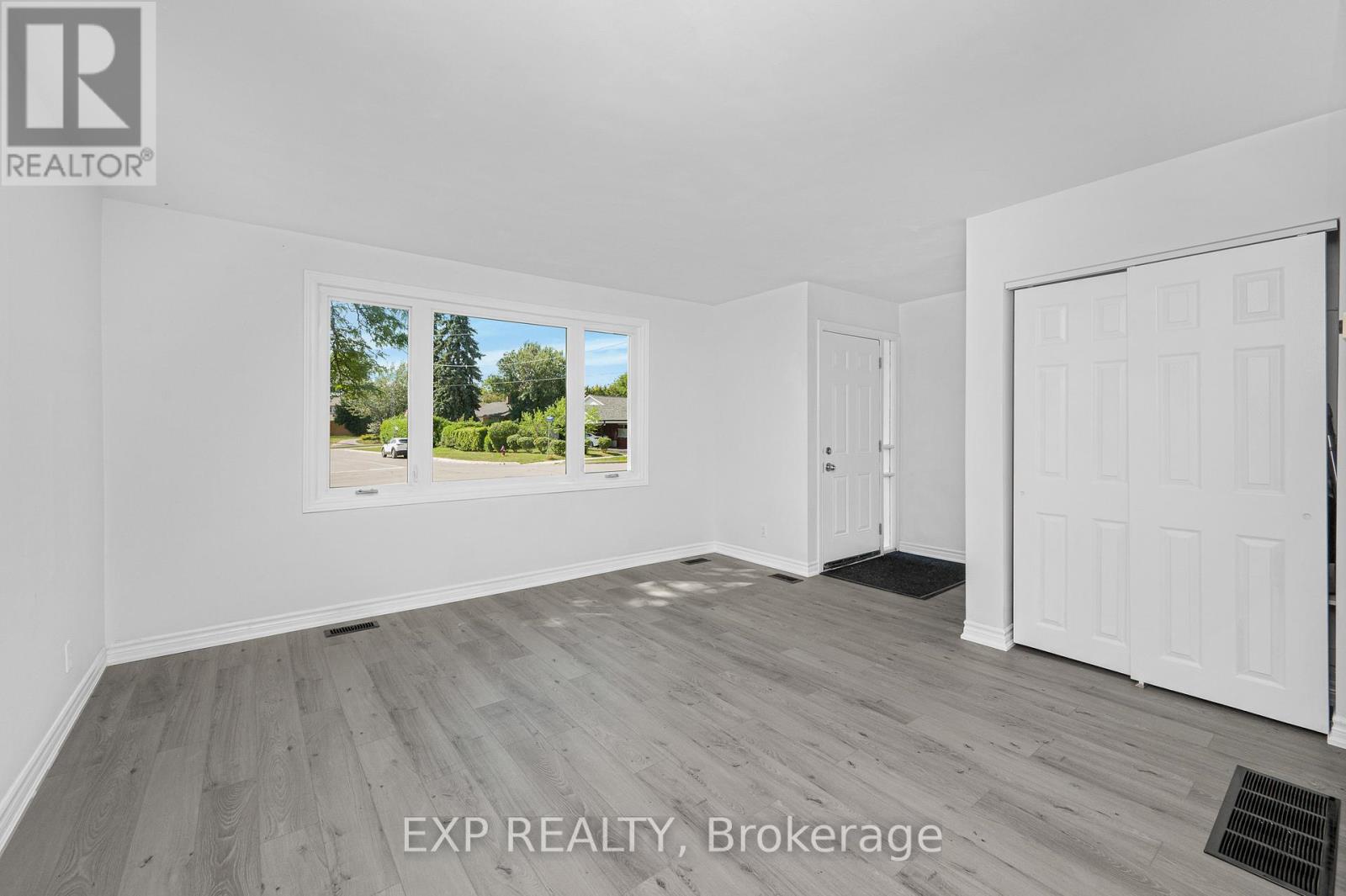 132 HESLOP ROAD - 10