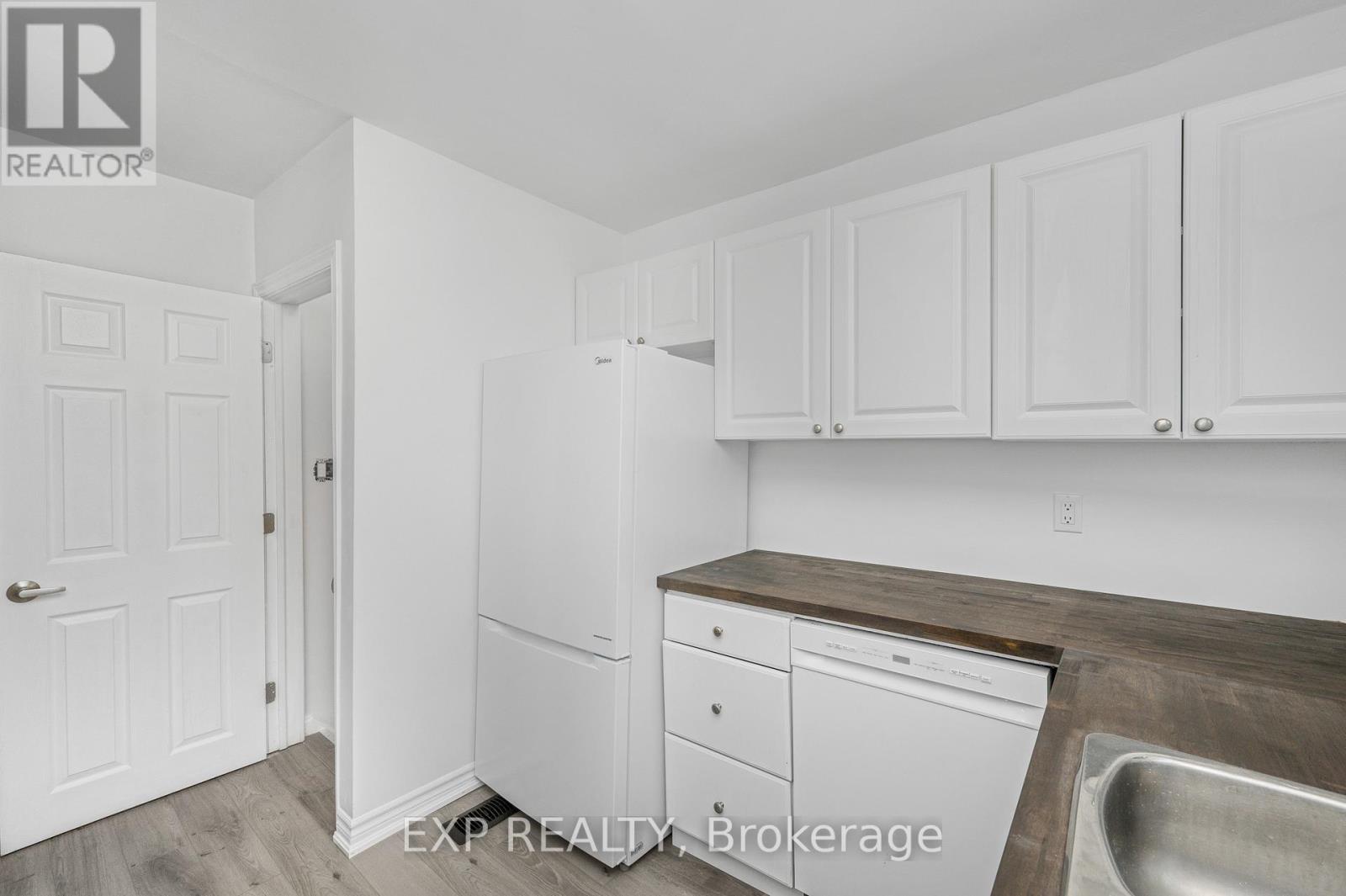 132 HESLOP ROAD - 17