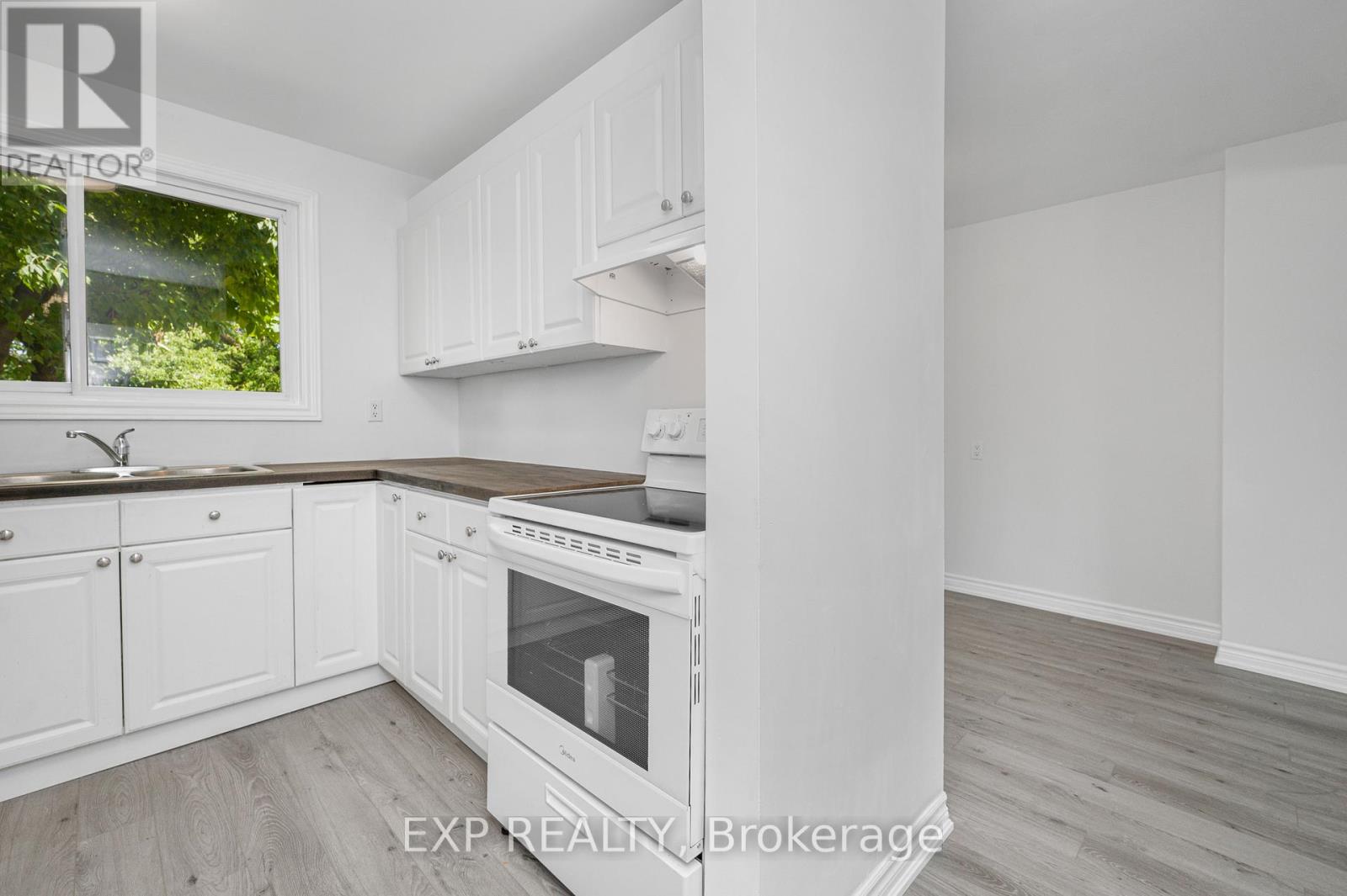 132 HESLOP ROAD - 19