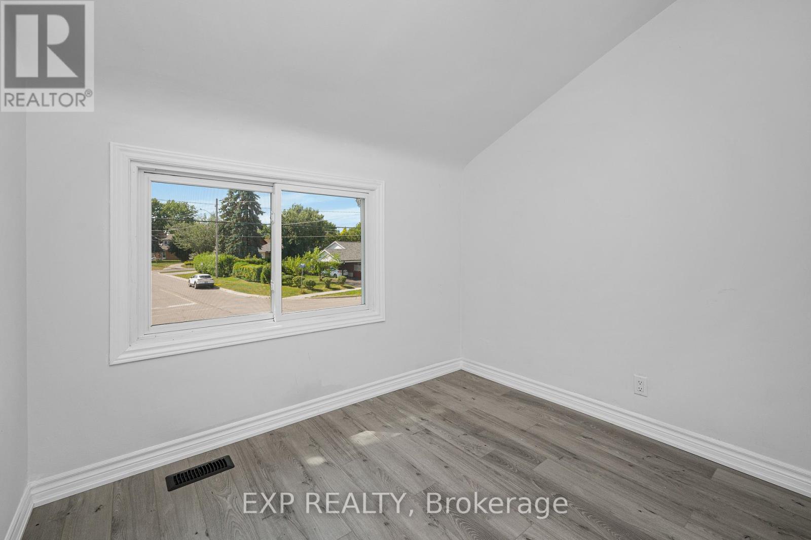 132 HESLOP ROAD - 28