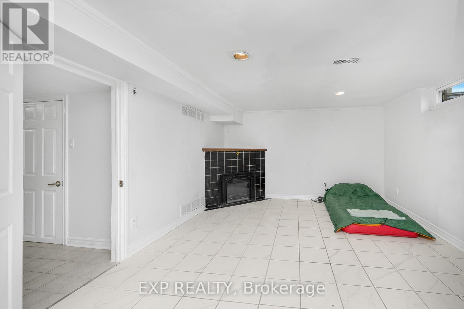 132 HESLOP ROAD - 32