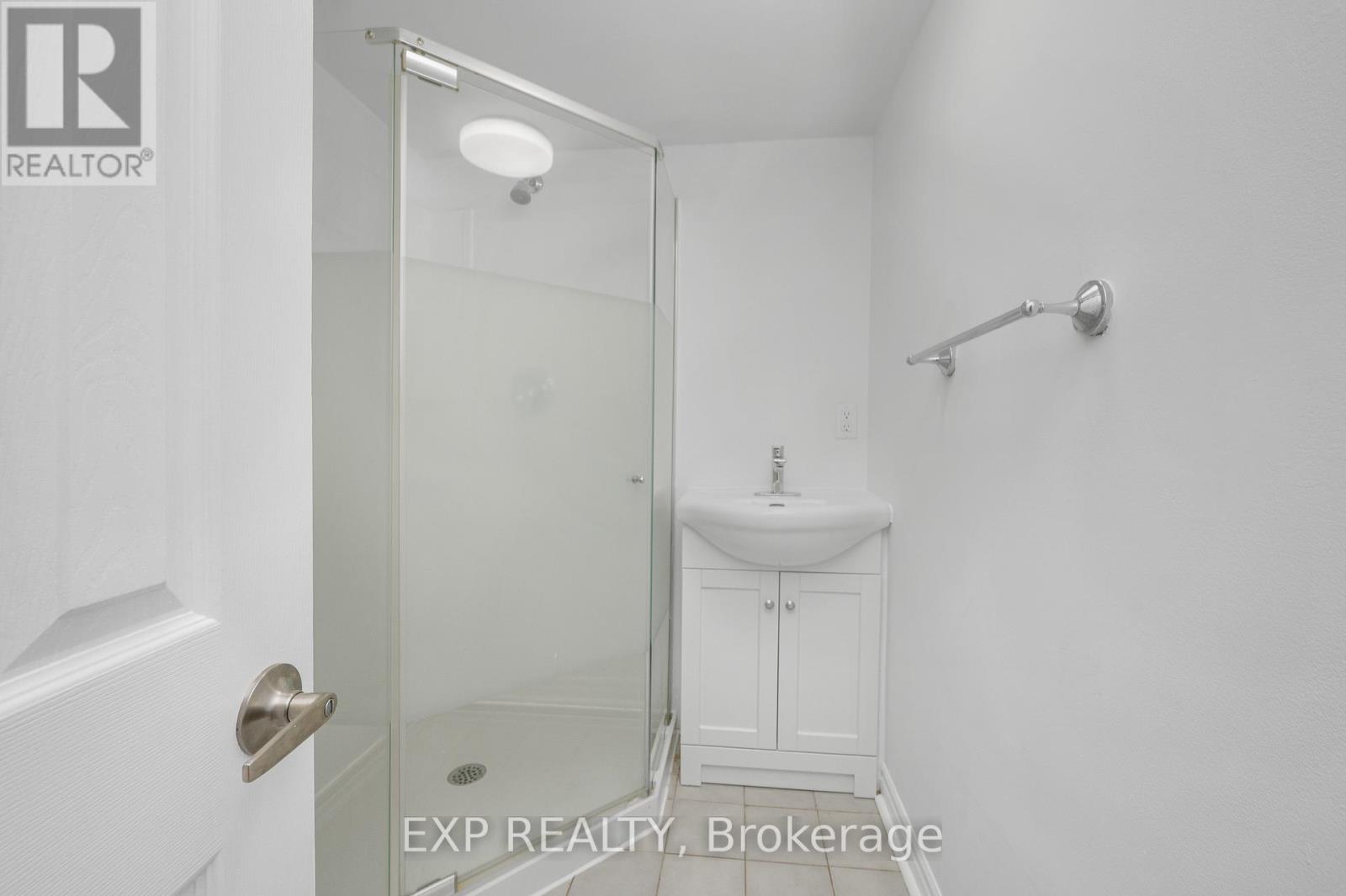132 HESLOP ROAD - 37